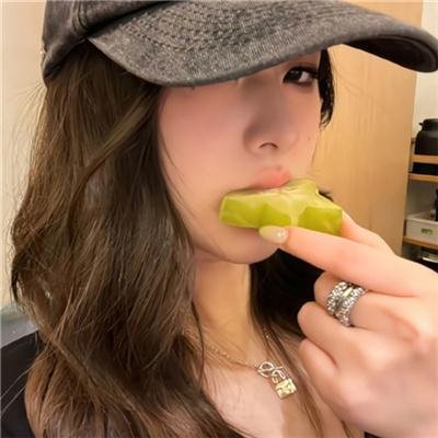 蕾哈娜内衣秀4