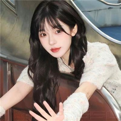时尚大师圣罗兰
